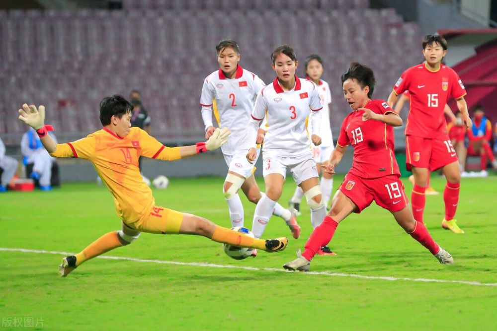 最终多特0-2斯图加特遭淘汰。